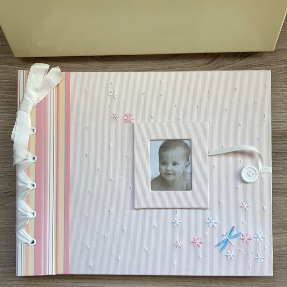 Gibson little flower memory book for a newborn NIB
